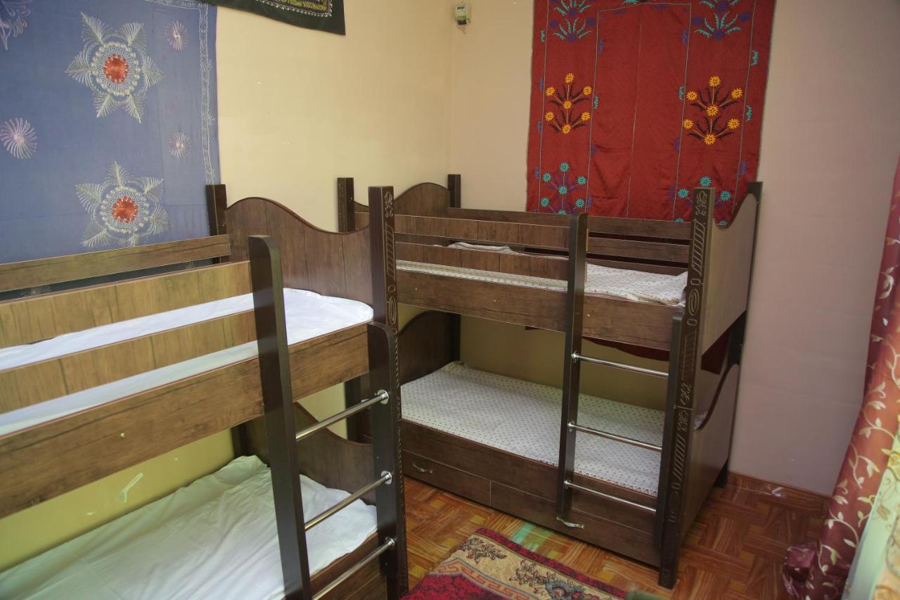 Gulsara Hostel Samarkand Exteriör bild